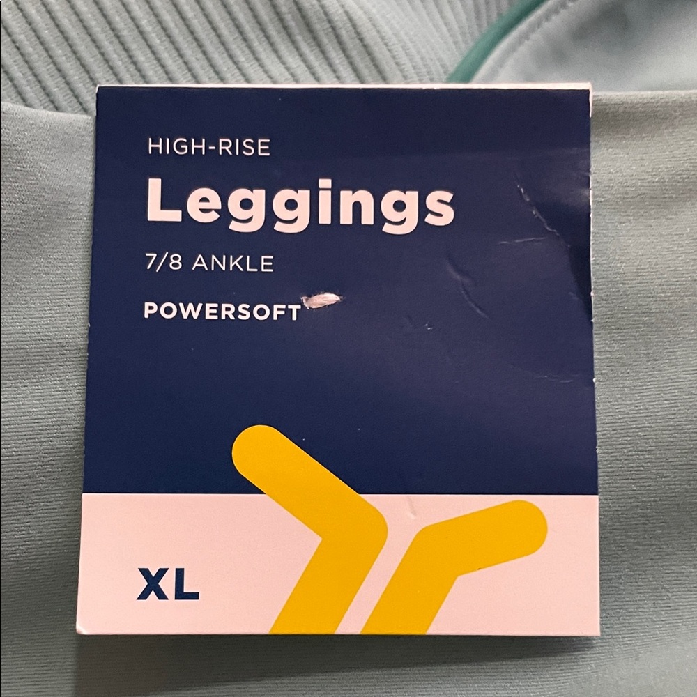 Old Navy Women's Aqua Athletic Leggings. XL - Picture 7 of 10